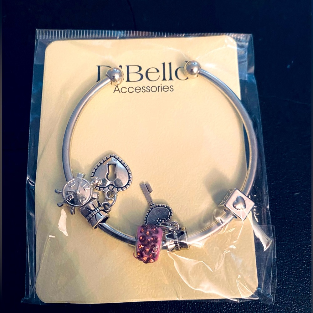 NWT cute charm bracelet